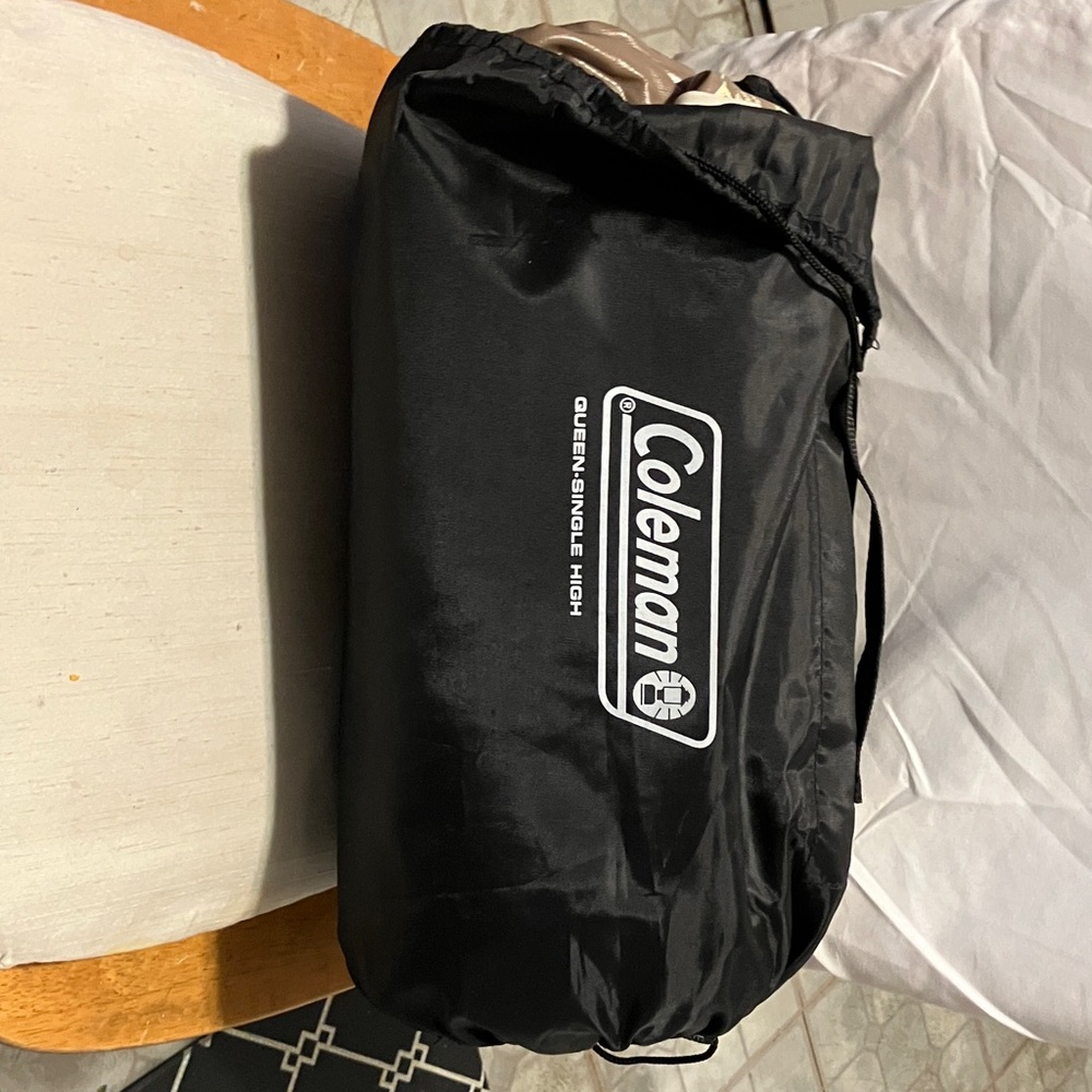 New. Never used. Coleman inflatable queen -single bed. In perfect condition n